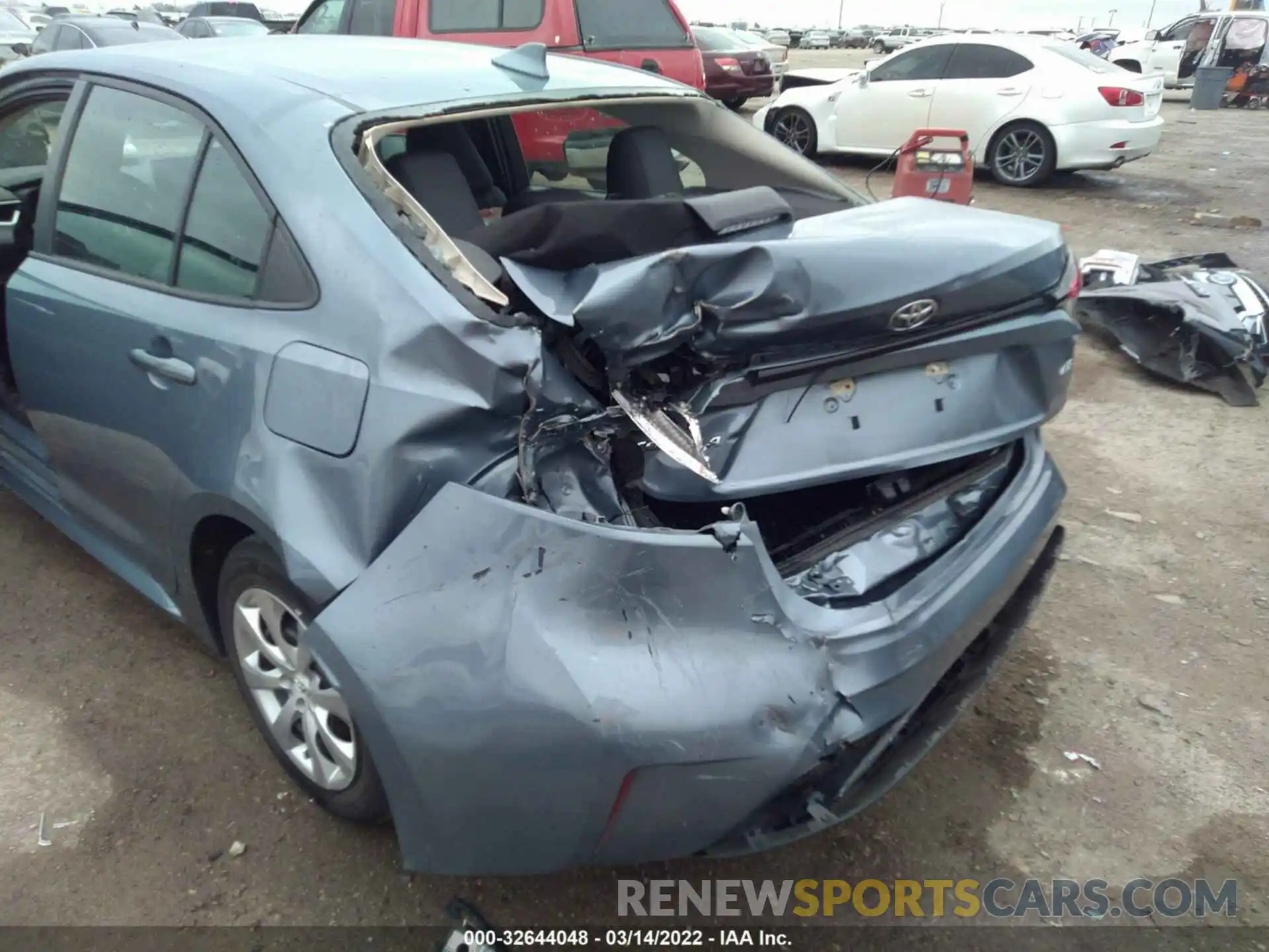 6 Photograph of a damaged car 5YFEPRAE0LP063738 TOYOTA COROLLA 2020