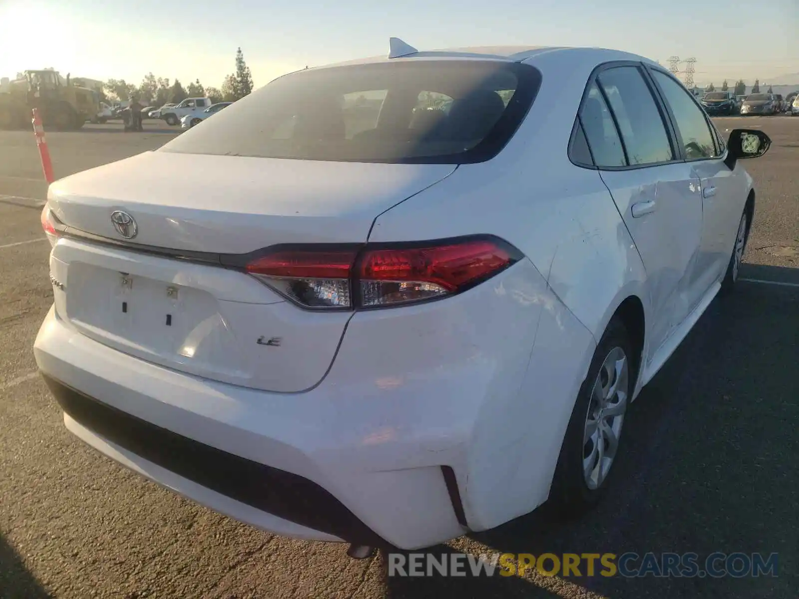 4 Photograph of a damaged car 5YFEPRAE0LP063982 TOYOTA COROLLA 2020