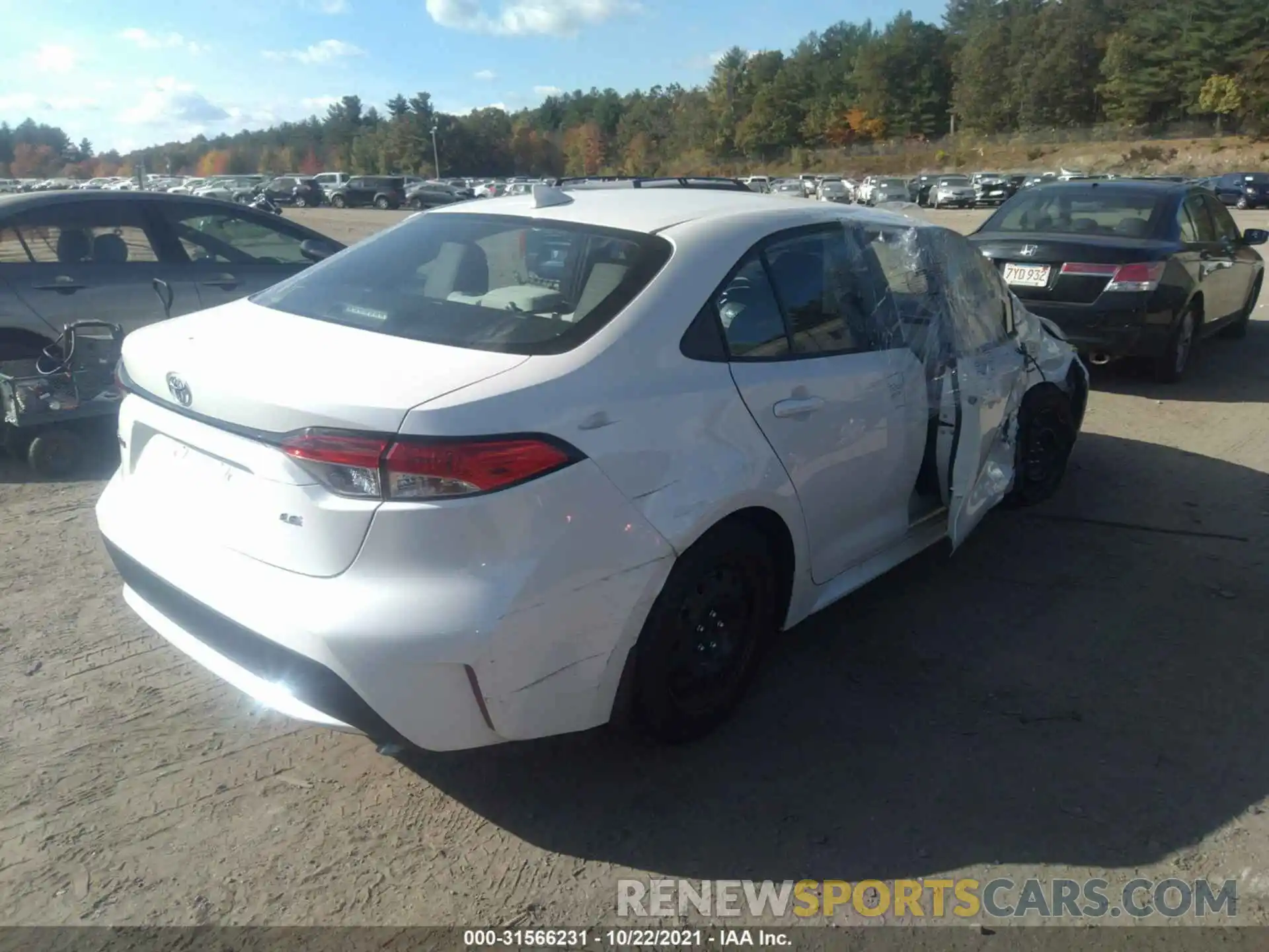 4 Photograph of a damaged car 5YFEPRAE0LP065084 TOYOTA COROLLA 2020