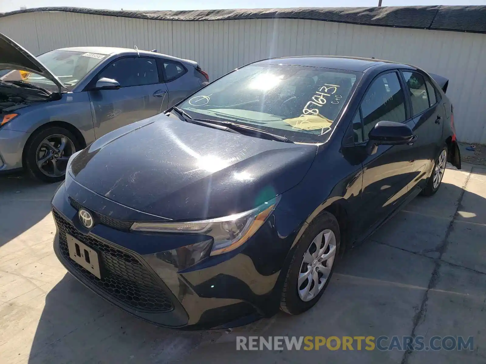 2 Photograph of a damaged car 5YFEPRAE0LP065277 TOYOTA COROLLA 2020