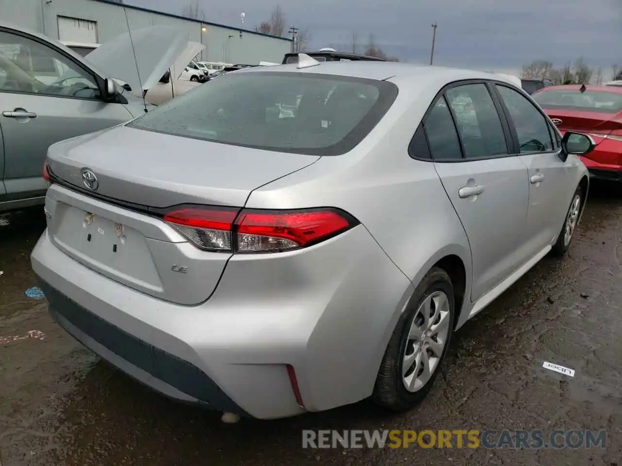 4 Photograph of a damaged car 5YFEPRAE0LP066560 TOYOTA COROLLA 2020