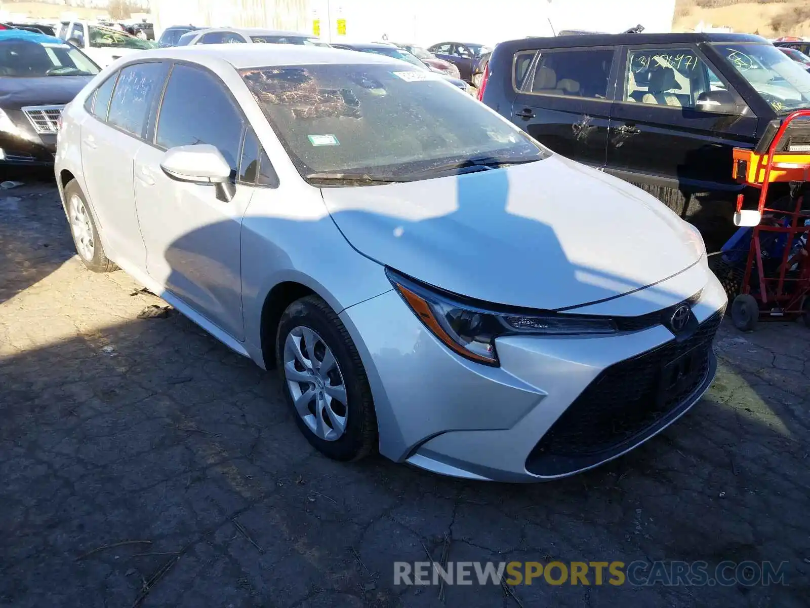 1 Photograph of a damaged car 5YFEPRAE0LP066770 TOYOTA COROLLA 2020