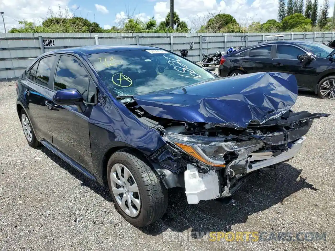 1 Photograph of a damaged car 5YFEPRAE0LP066820 TOYOTA COROLLA 2020