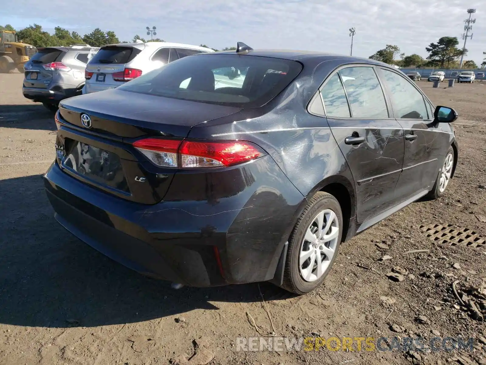 4 Photograph of a damaged car 5YFEPRAE0LP067918 TOYOTA COROLLA 2020