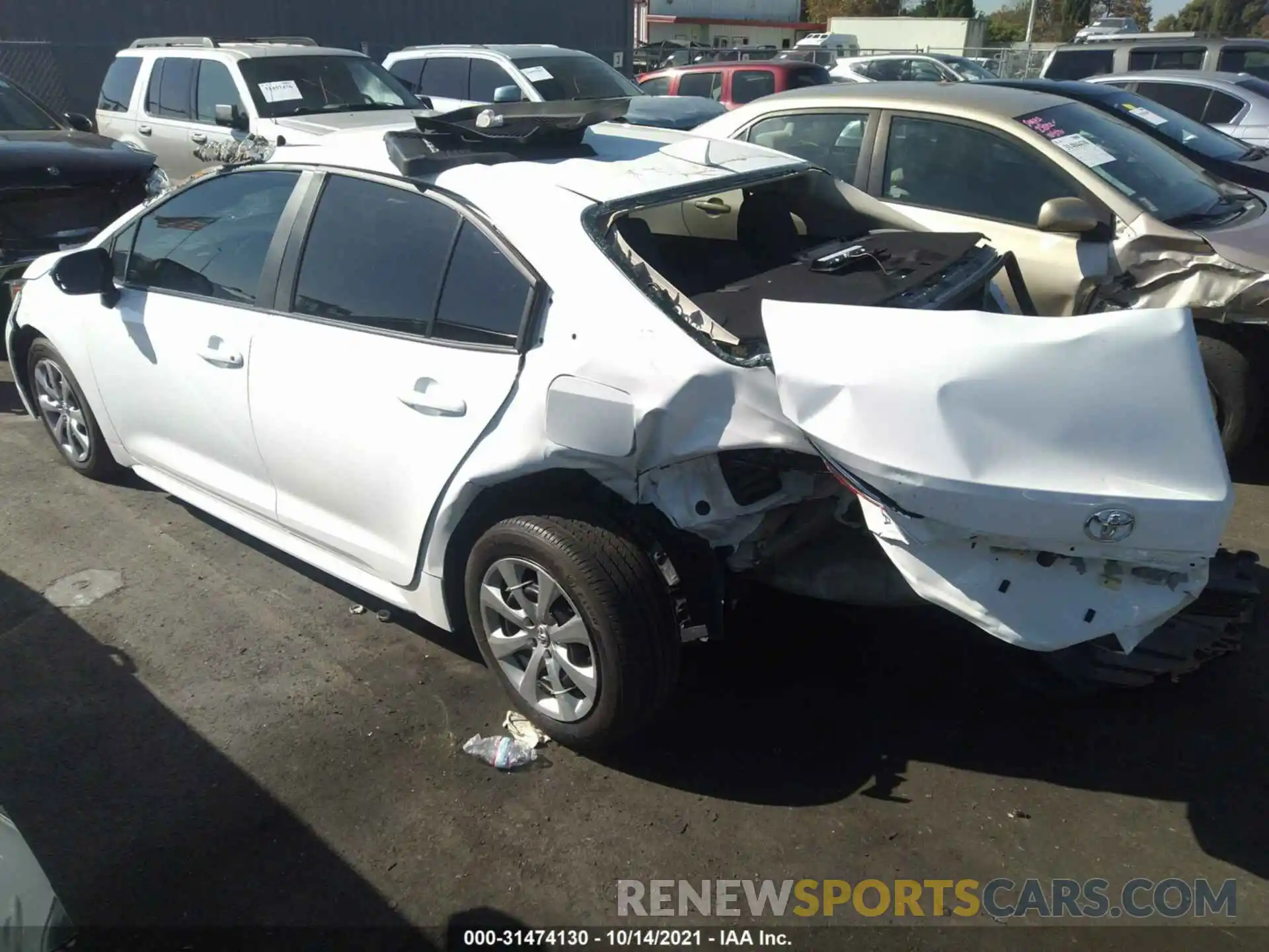 3 Photograph of a damaged car 5YFEPRAE0LP068700 TOYOTA COROLLA 2020