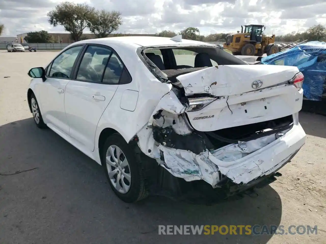 3 Photograph of a damaged car 5YFEPRAE0LP069216 TOYOTA COROLLA 2020