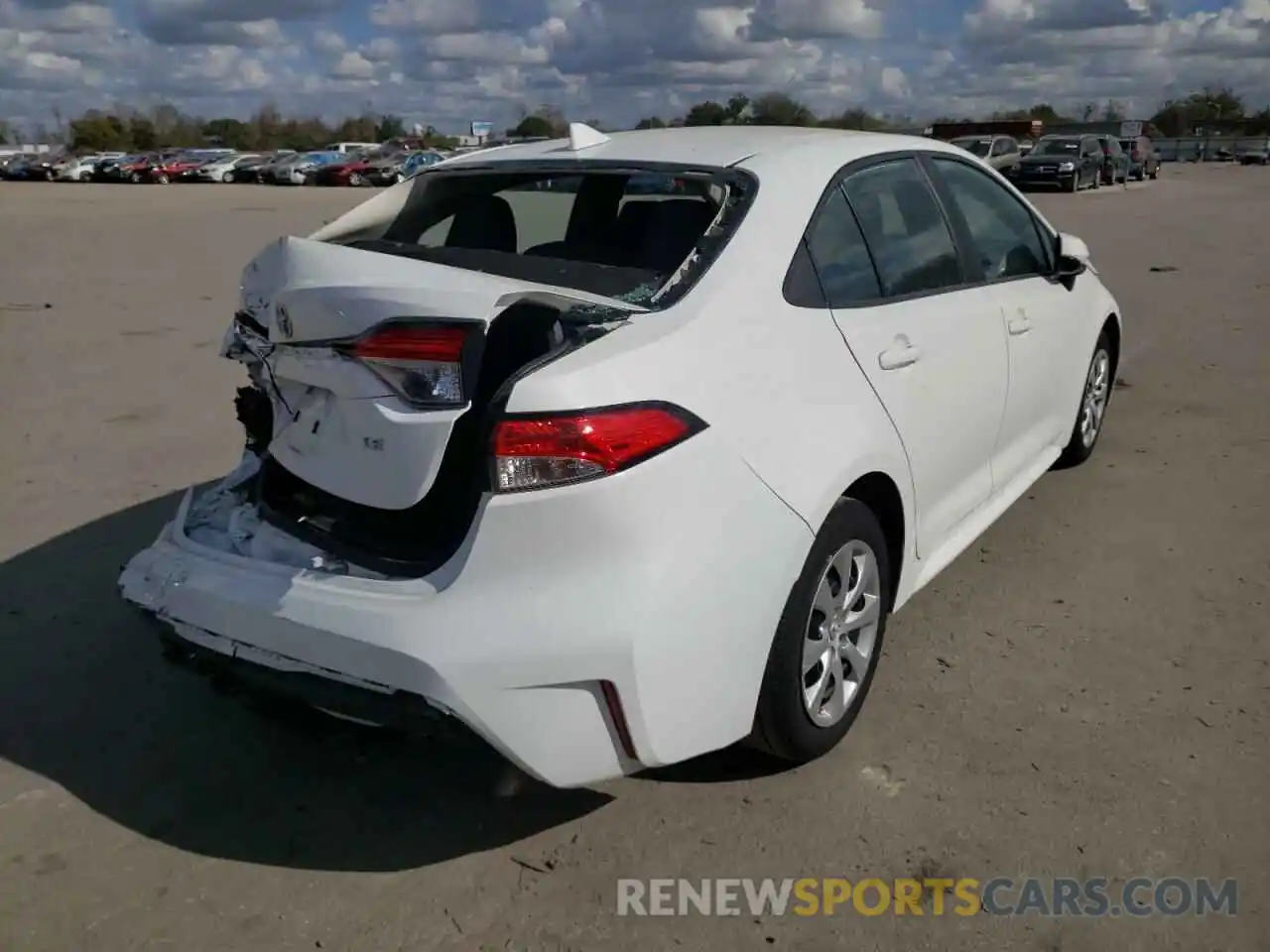 4 Photograph of a damaged car 5YFEPRAE0LP069216 TOYOTA COROLLA 2020