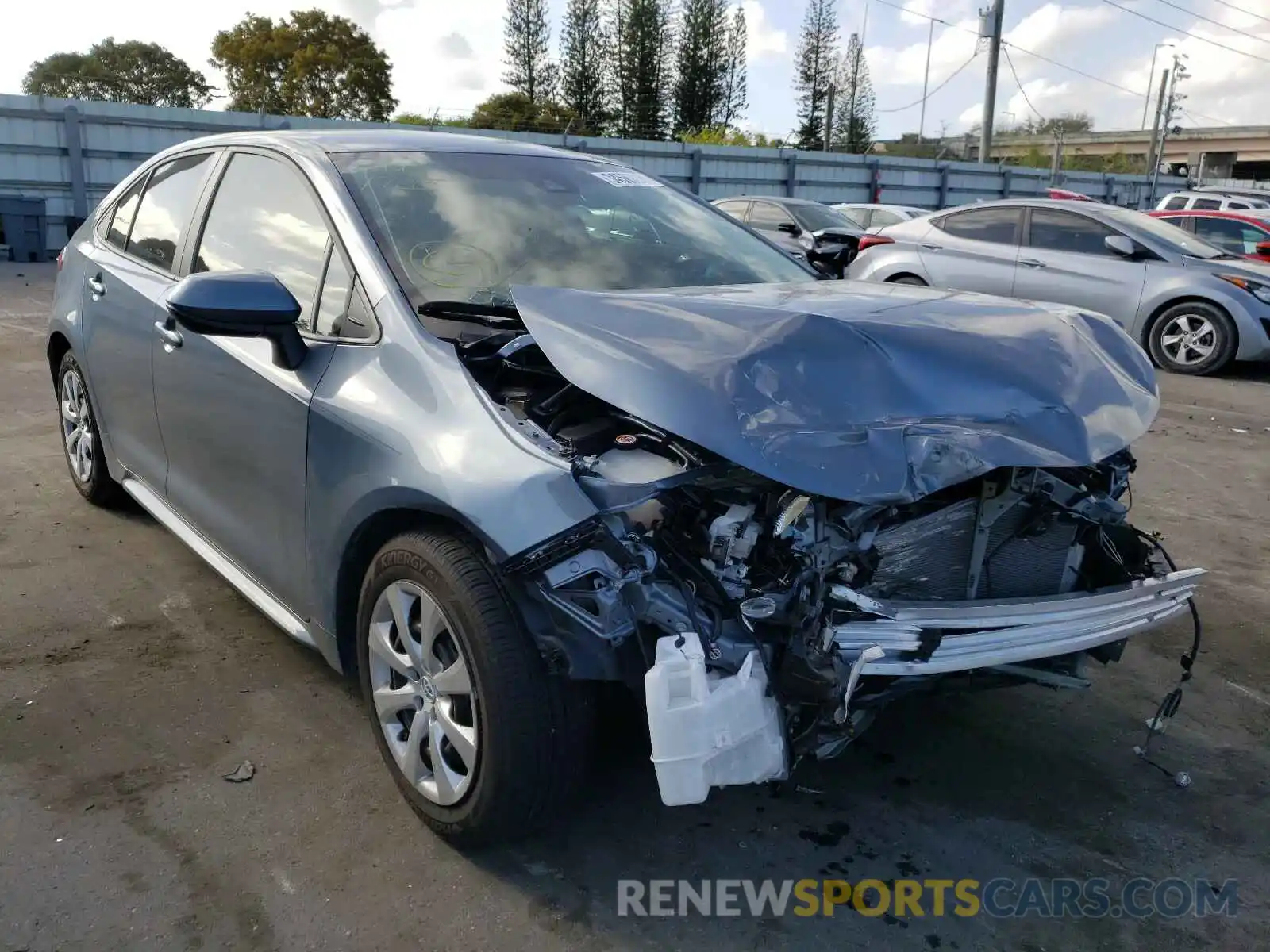 1 Photograph of a damaged car 5YFEPRAE0LP070379 TOYOTA COROLLA 2020