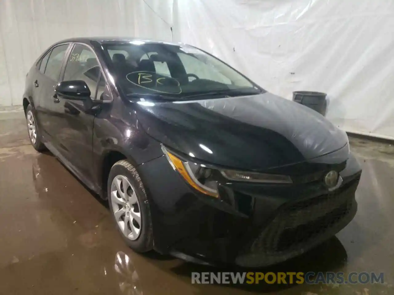 1 Photograph of a damaged car 5YFEPRAE0LP070432 TOYOTA COROLLA 2020