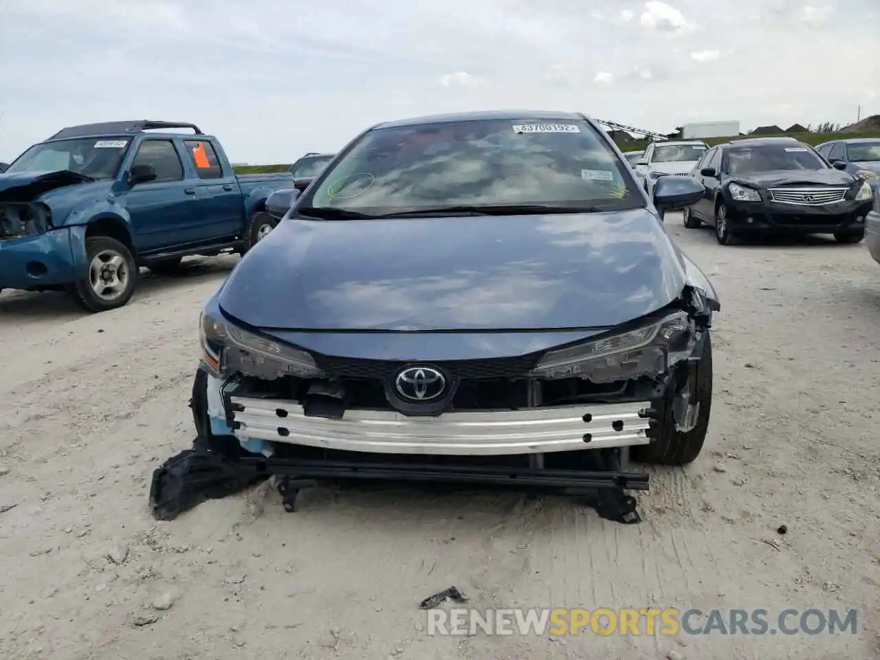 9 Photograph of a damaged car 5YFEPRAE0LP070852 TOYOTA COROLLA 2020