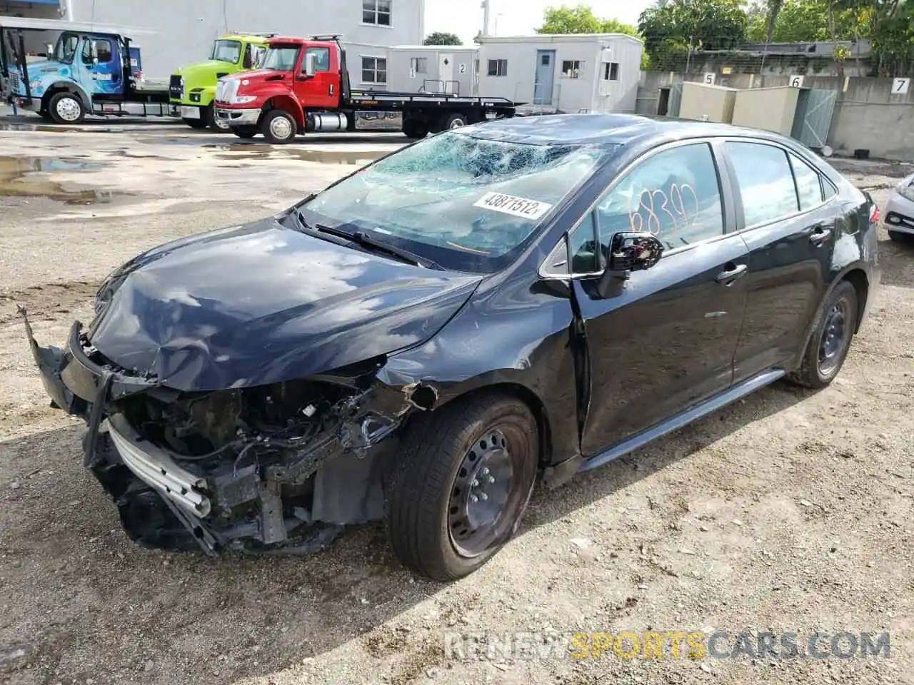 2 Photograph of a damaged car 5YFEPRAE0LP071306 TOYOTA COROLLA 2020