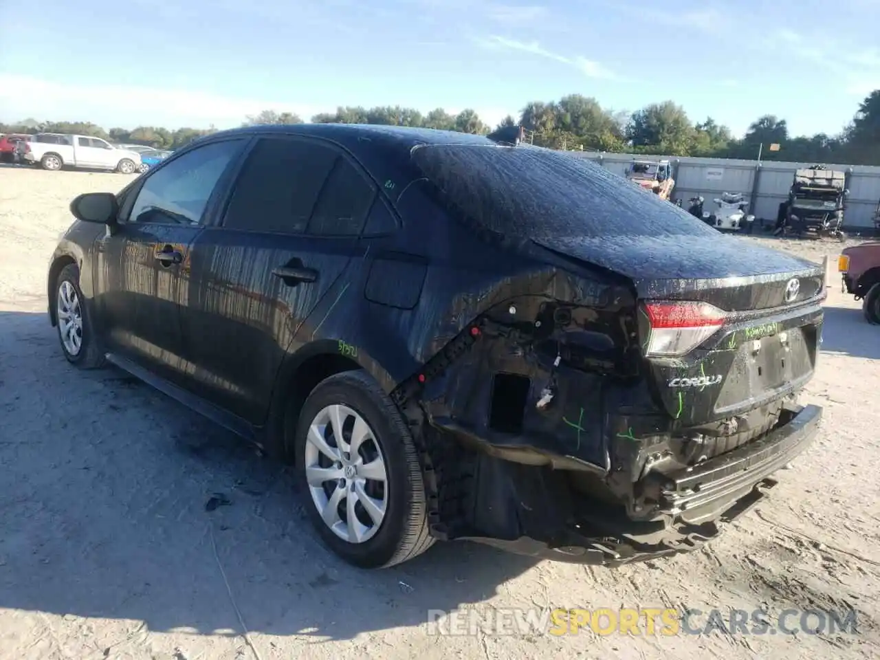 3 Photograph of a damaged car 5YFEPRAE0LP072293 TOYOTA COROLLA 2020