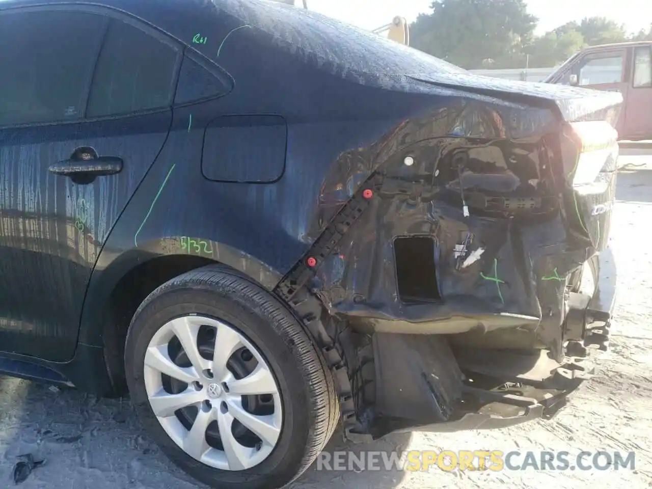 9 Photograph of a damaged car 5YFEPRAE0LP072293 TOYOTA COROLLA 2020