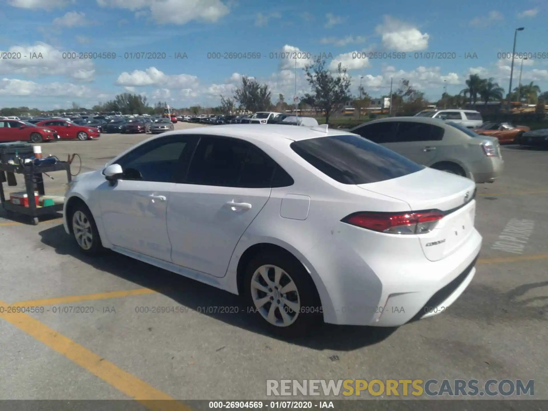 3 Photograph of a damaged car 5YFEPRAE0LP074657 TOYOTA COROLLA 2020