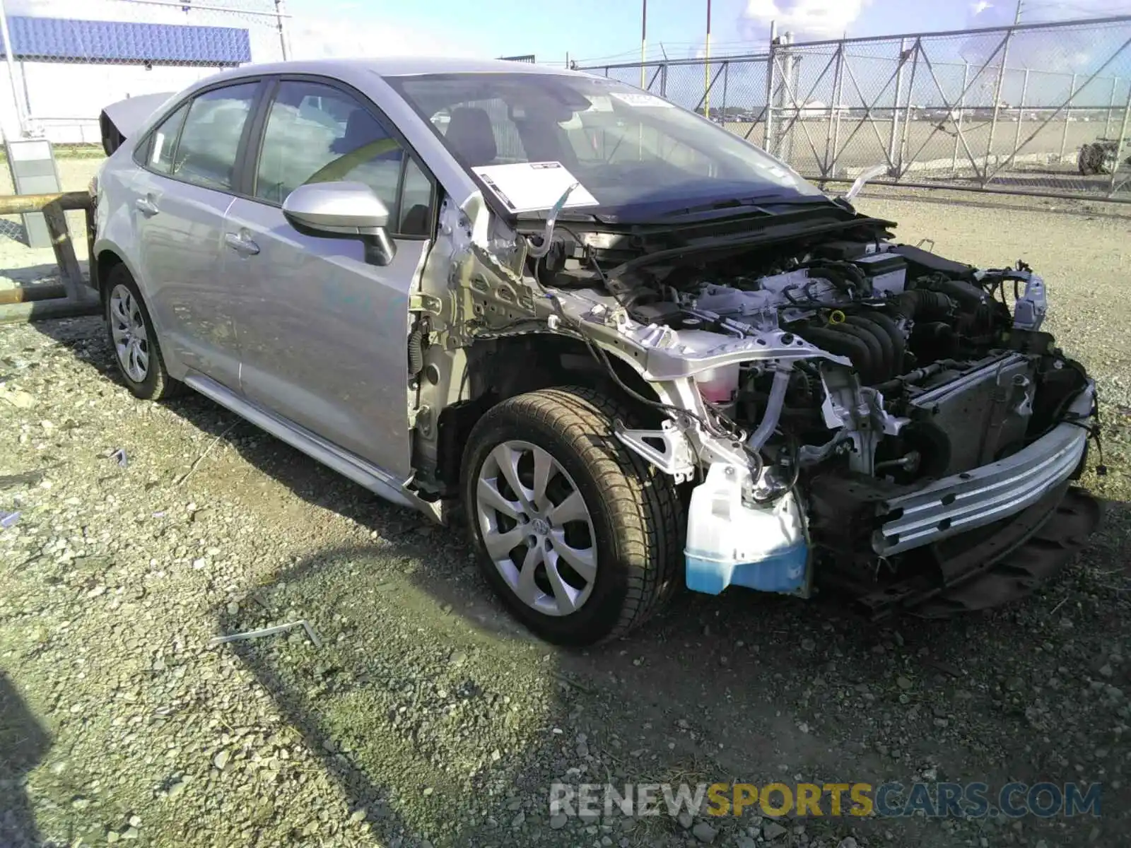 1 Photograph of a damaged car 5YFEPRAE0LP075680 TOYOTA COROLLA 2020