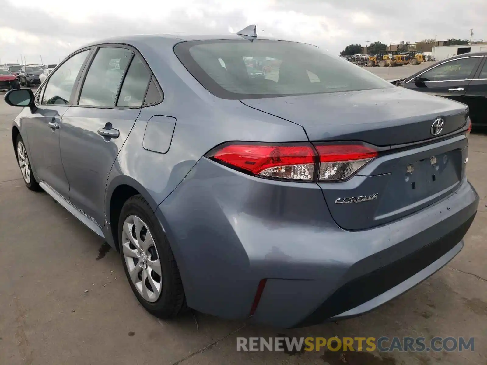 3 Photograph of a damaged car 5YFEPRAE0LP076151 TOYOTA COROLLA 2020