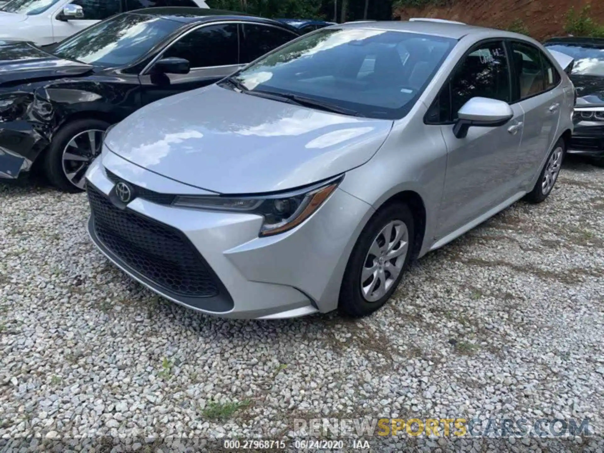 1 Photograph of a damaged car 5YFEPRAE0LP076361 TOYOTA COROLLA 2020