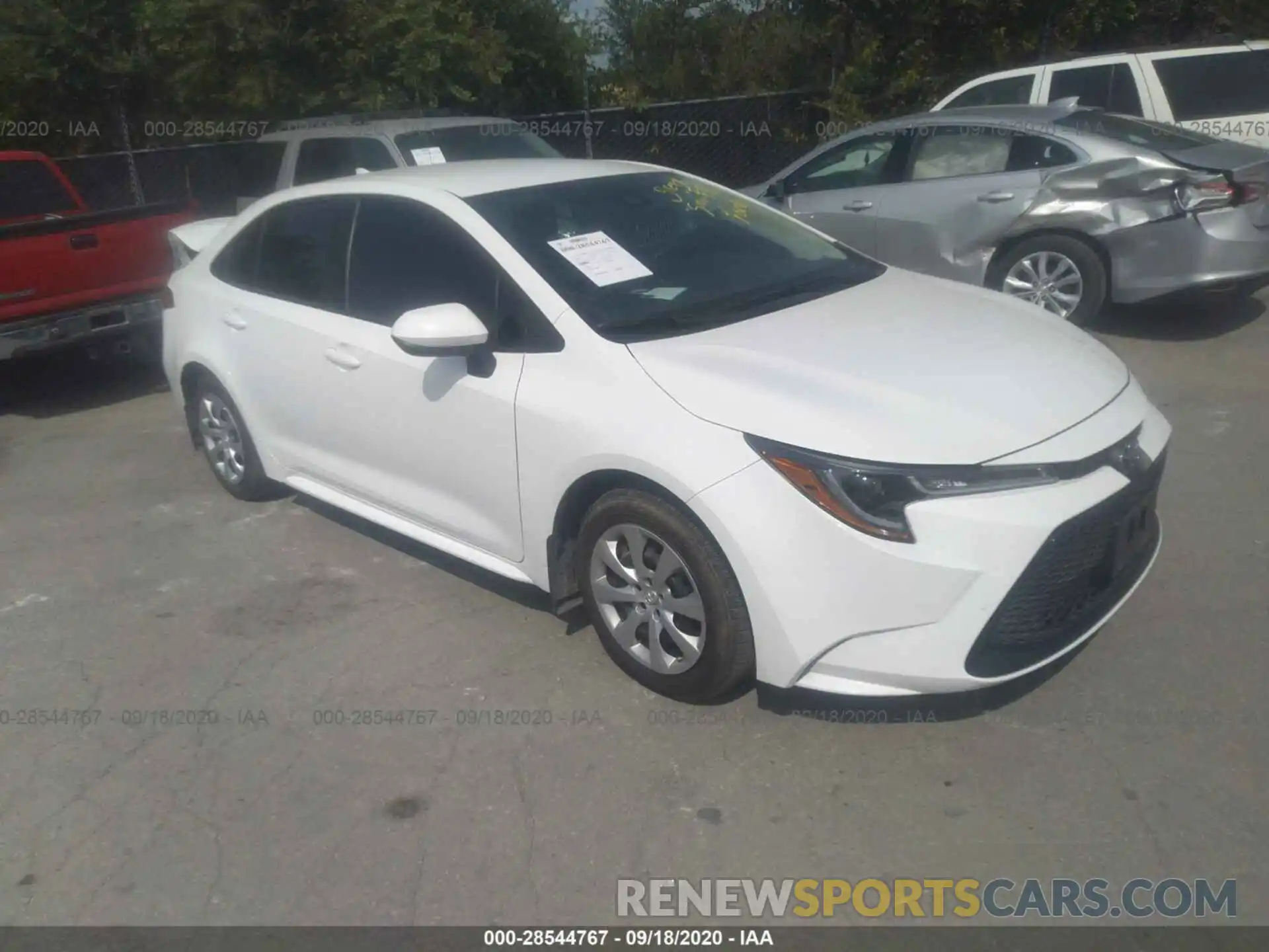 1 Photograph of a damaged car 5YFEPRAE0LP076487 TOYOTA COROLLA 2020