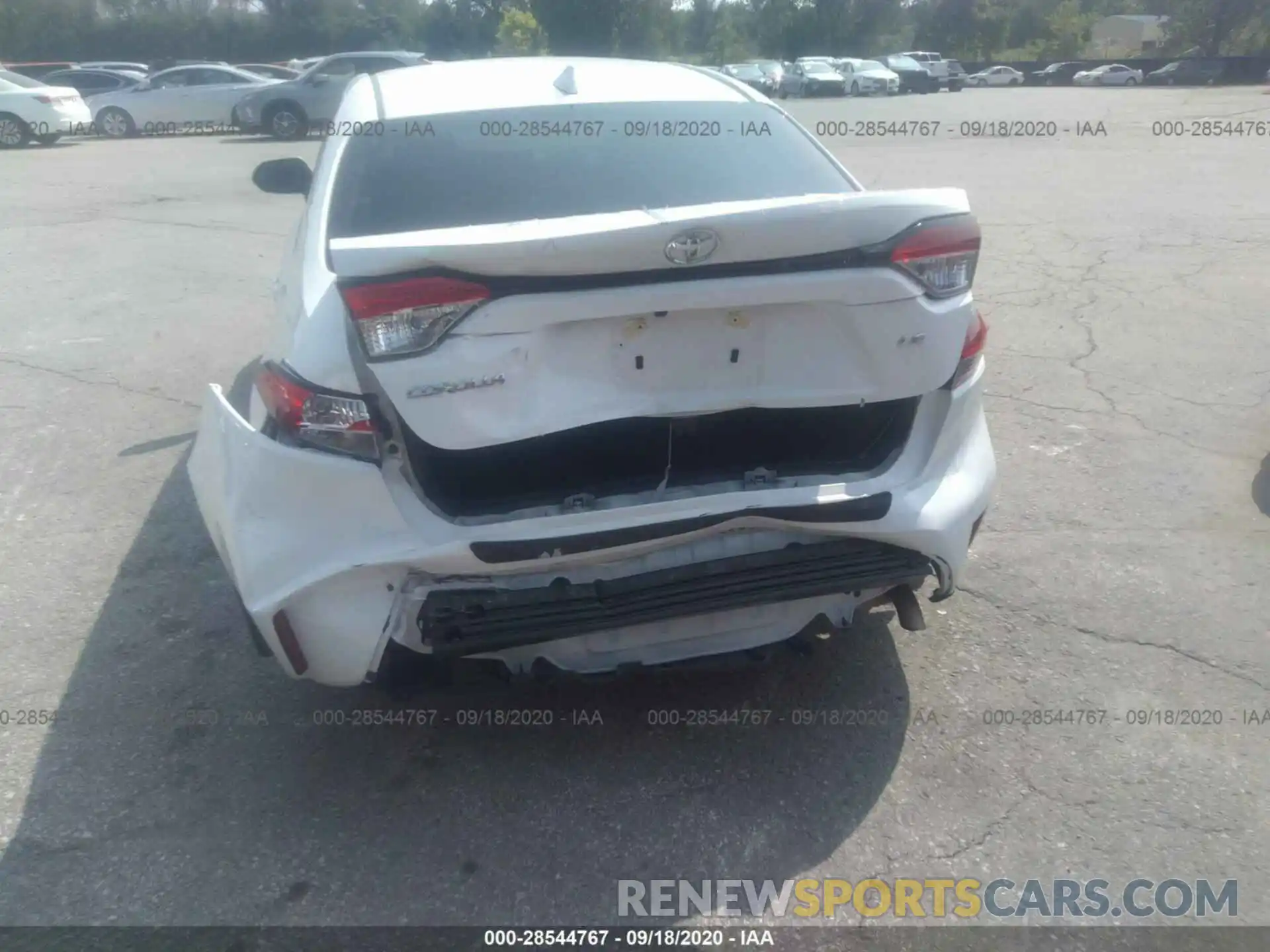 6 Photograph of a damaged car 5YFEPRAE0LP076487 TOYOTA COROLLA 2020