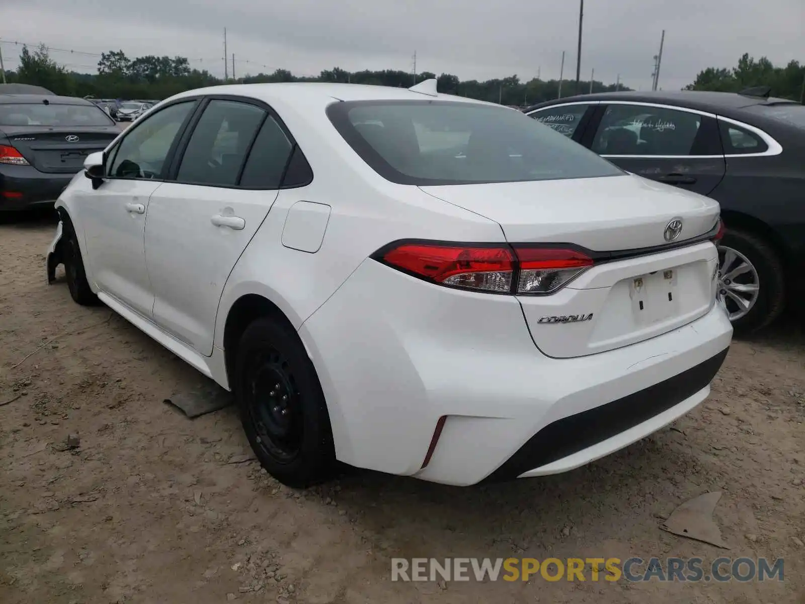 3 Photograph of a damaged car 5YFEPRAE0LP079177 TOYOTA COROLLA 2020