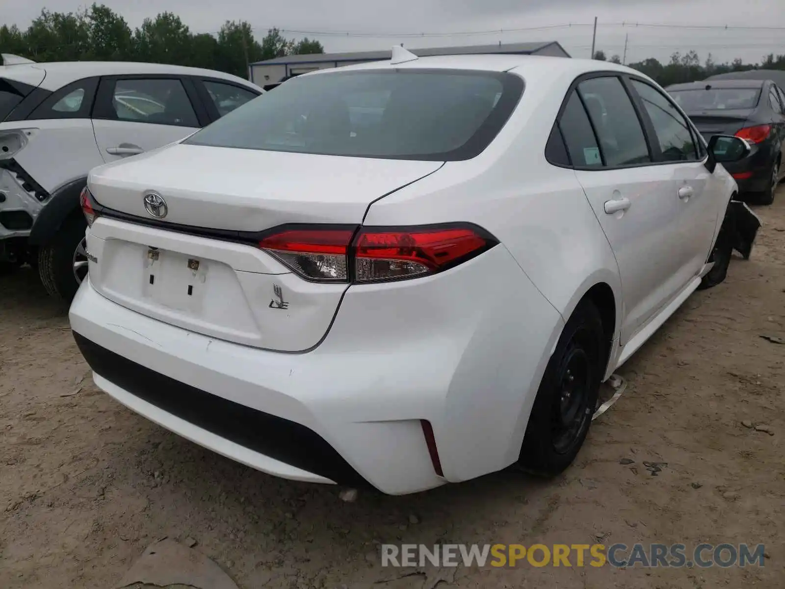 4 Photograph of a damaged car 5YFEPRAE0LP079177 TOYOTA COROLLA 2020