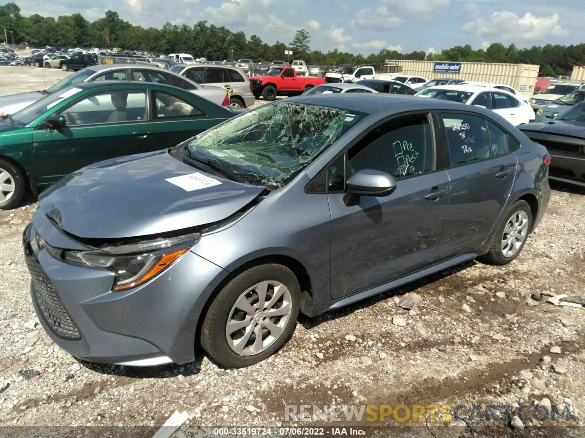 2 Photograph of a damaged car 5YFEPRAE0LP080345 TOYOTA COROLLA 2020