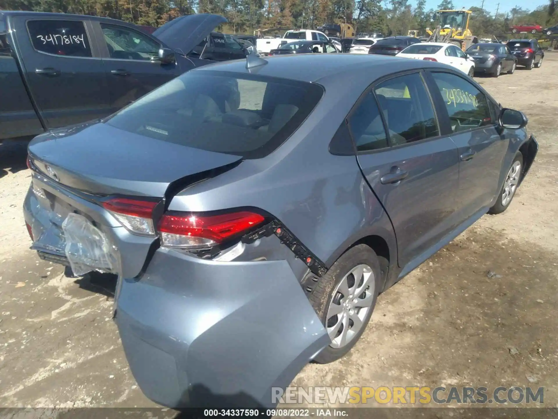 4 Photograph of a damaged car 5YFEPRAE0LP080880 TOYOTA COROLLA 2020