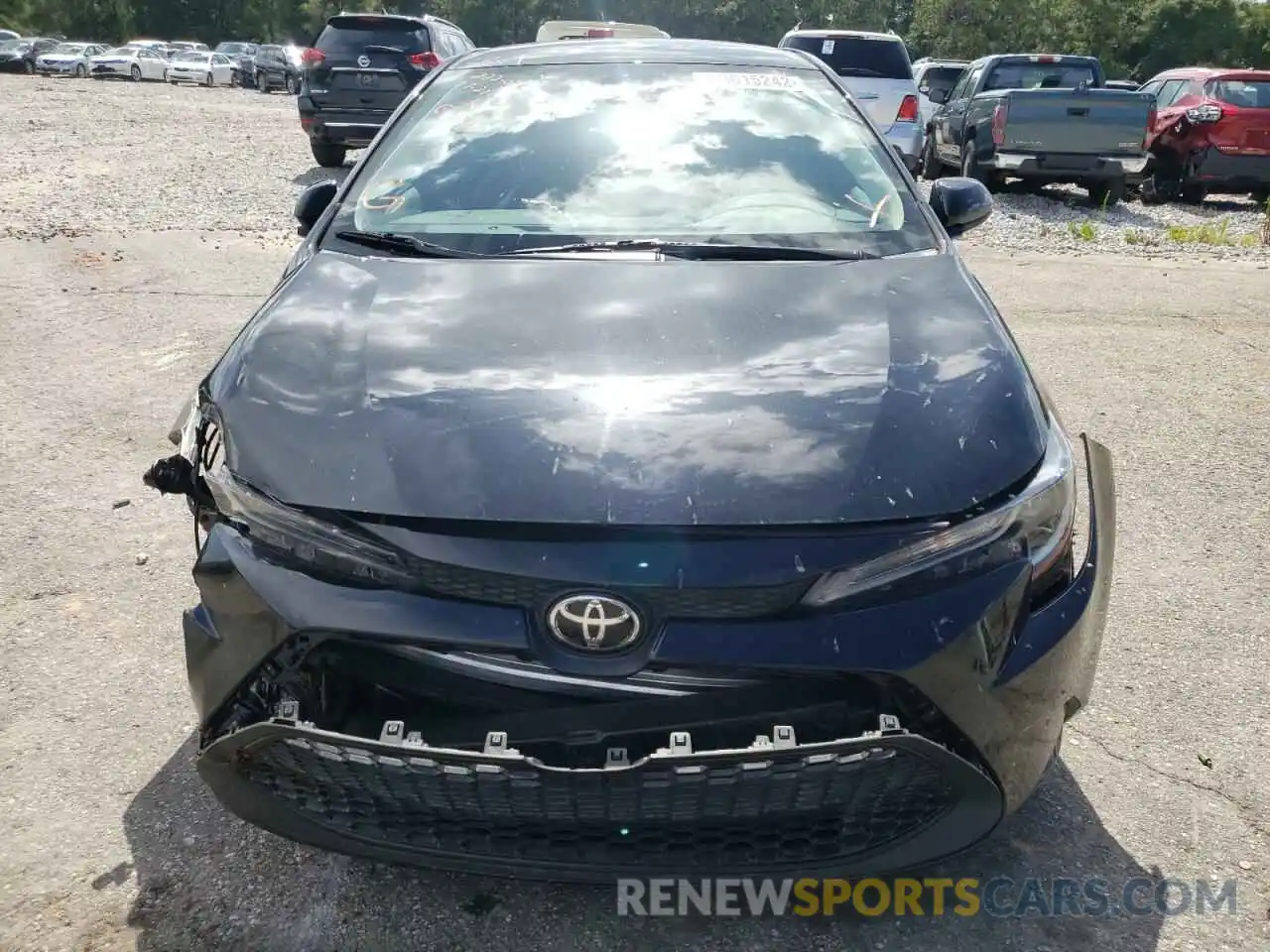 9 Photograph of a damaged car 5YFEPRAE0LP081267 TOYOTA COROLLA 2020