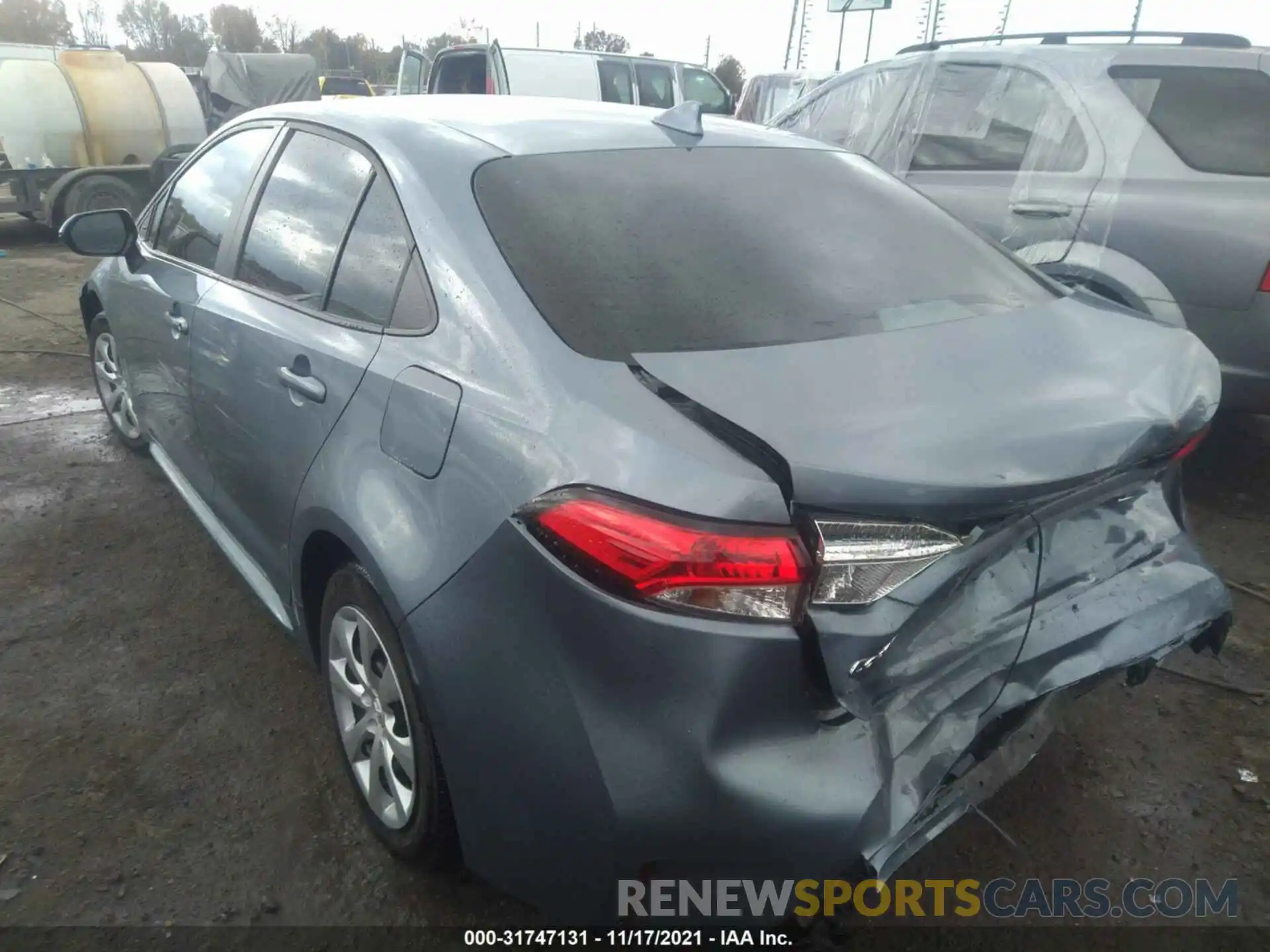 3 Photograph of a damaged car 5YFEPRAE0LP081351 TOYOTA COROLLA 2020