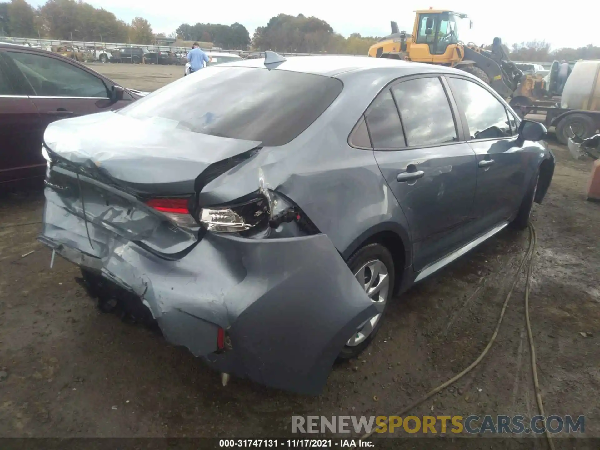 4 Photograph of a damaged car 5YFEPRAE0LP081351 TOYOTA COROLLA 2020