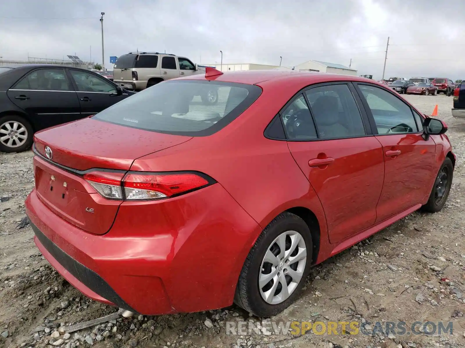 4 Photograph of a damaged car 5YFEPRAE0LP081902 TOYOTA COROLLA 2020