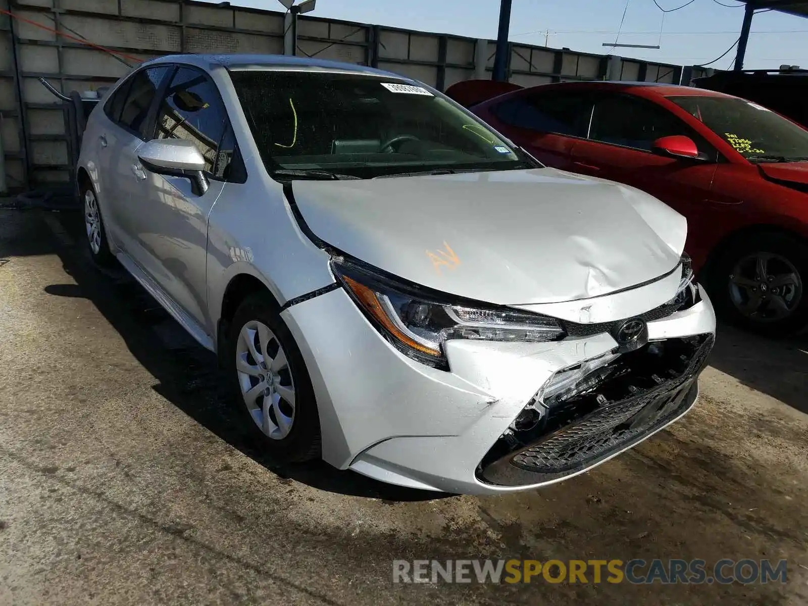 1 Photograph of a damaged car 5YFEPRAE0LP082547 TOYOTA COROLLA 2020