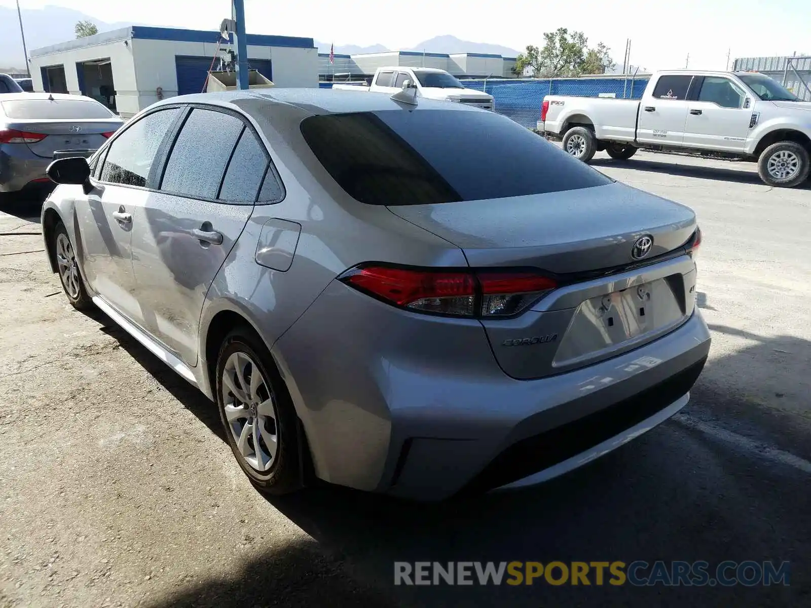 3 Photograph of a damaged car 5YFEPRAE0LP082547 TOYOTA COROLLA 2020