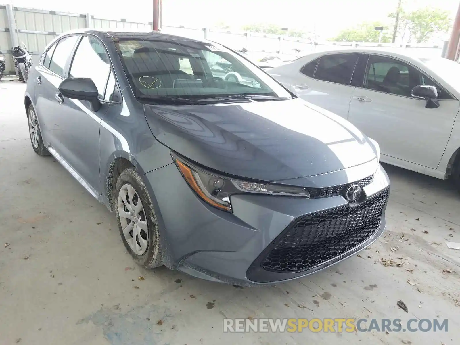 1 Photograph of a damaged car 5YFEPRAE0LP082726 TOYOTA COROLLA 2020