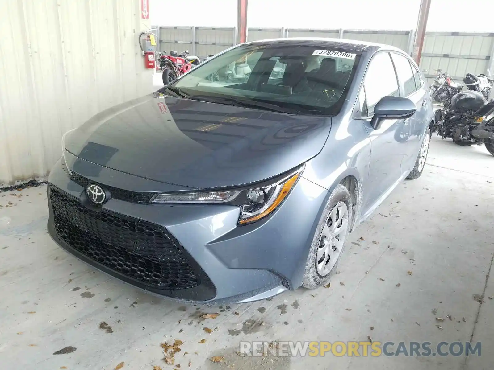 2 Photograph of a damaged car 5YFEPRAE0LP082726 TOYOTA COROLLA 2020