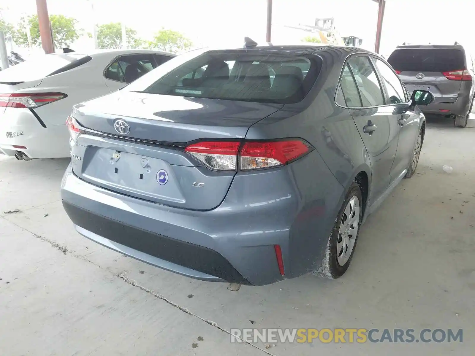 4 Photograph of a damaged car 5YFEPRAE0LP082726 TOYOTA COROLLA 2020