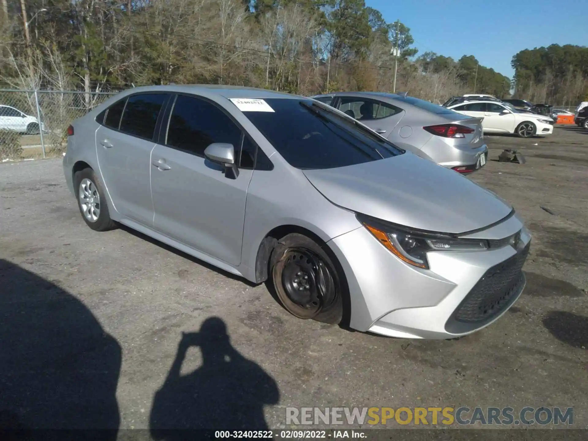 1 Photograph of a damaged car 5YFEPRAE0LP083553 TOYOTA COROLLA 2020