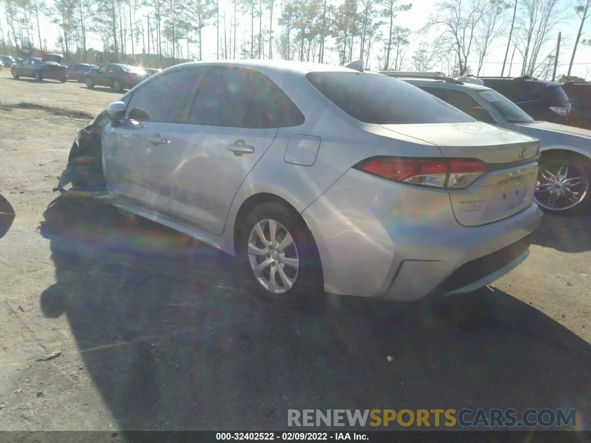 3 Photograph of a damaged car 5YFEPRAE0LP083553 TOYOTA COROLLA 2020