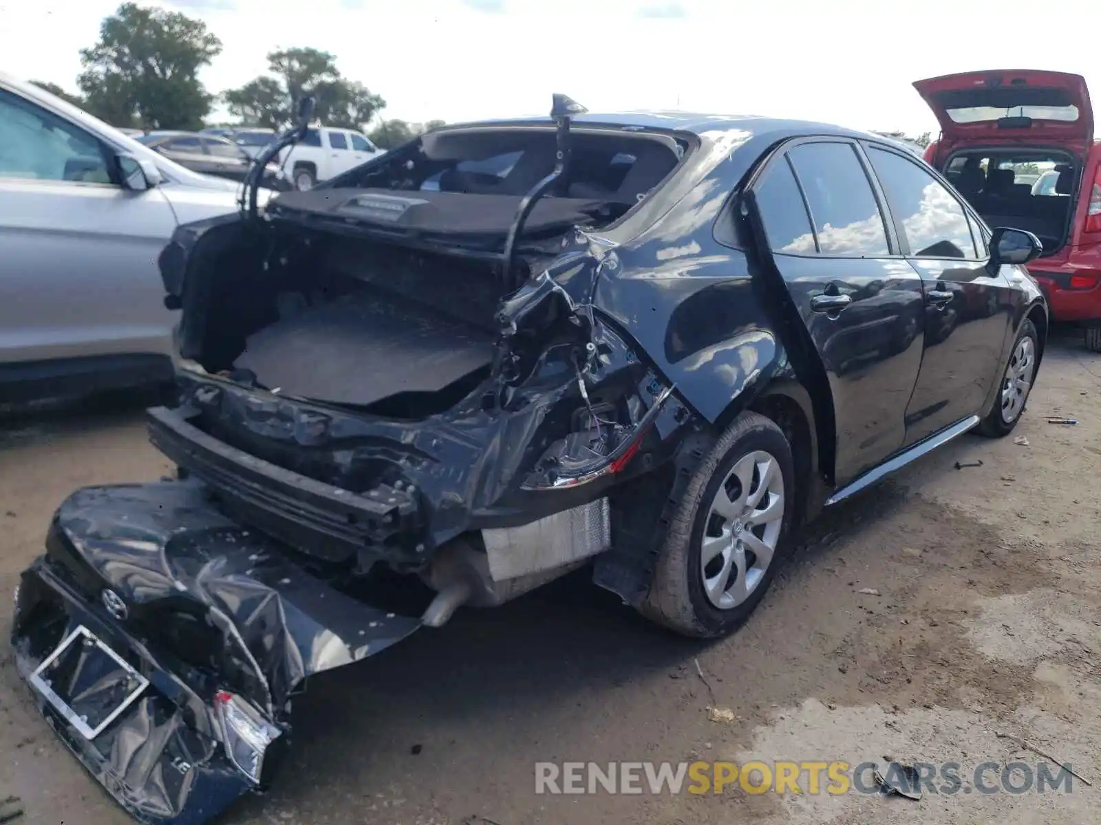 4 Photograph of a damaged car 5YFEPRAE0LP085948 TOYOTA COROLLA 2020