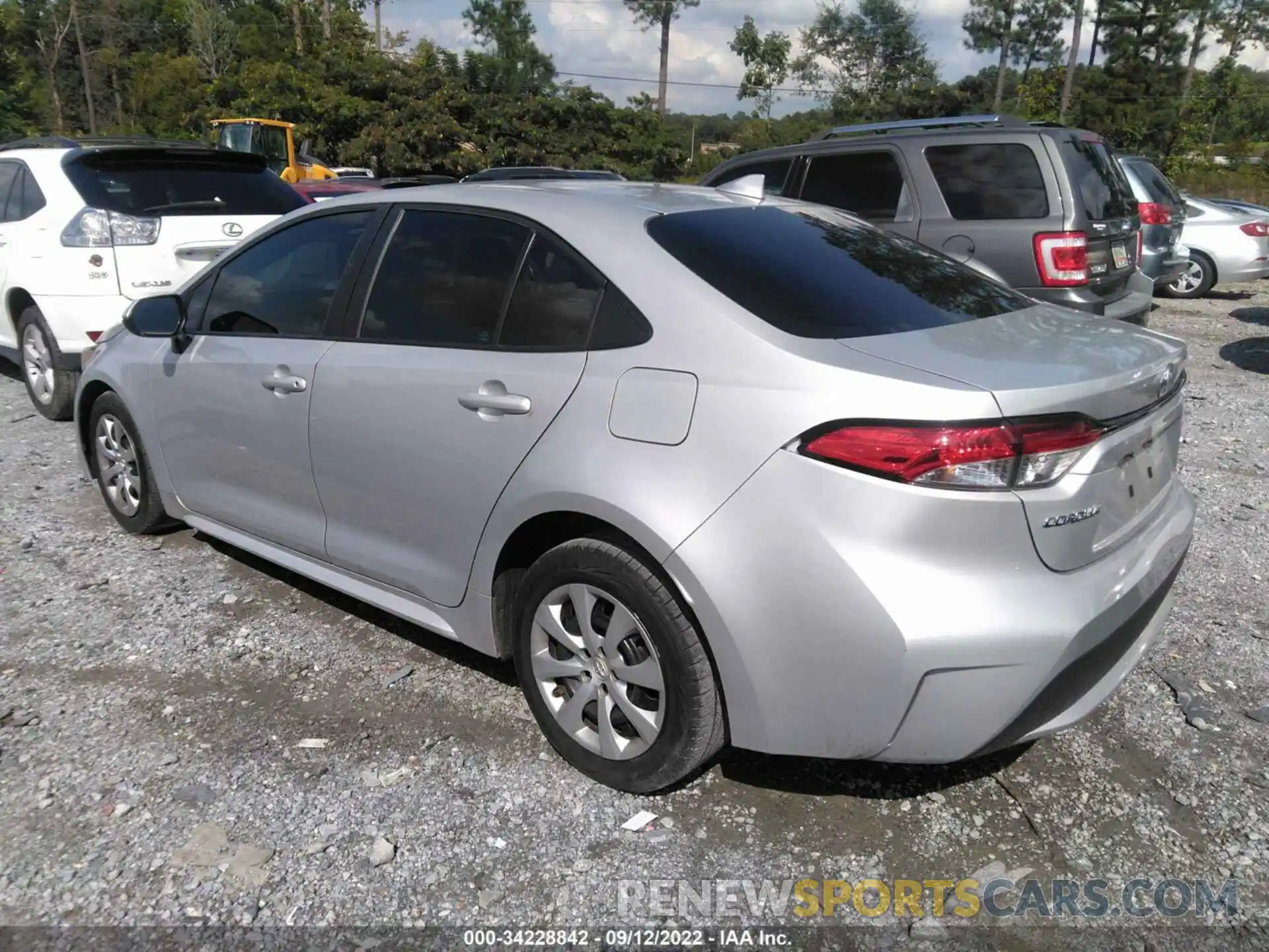 3 Photograph of a damaged car 5YFEPRAE0LP086078 TOYOTA COROLLA 2020