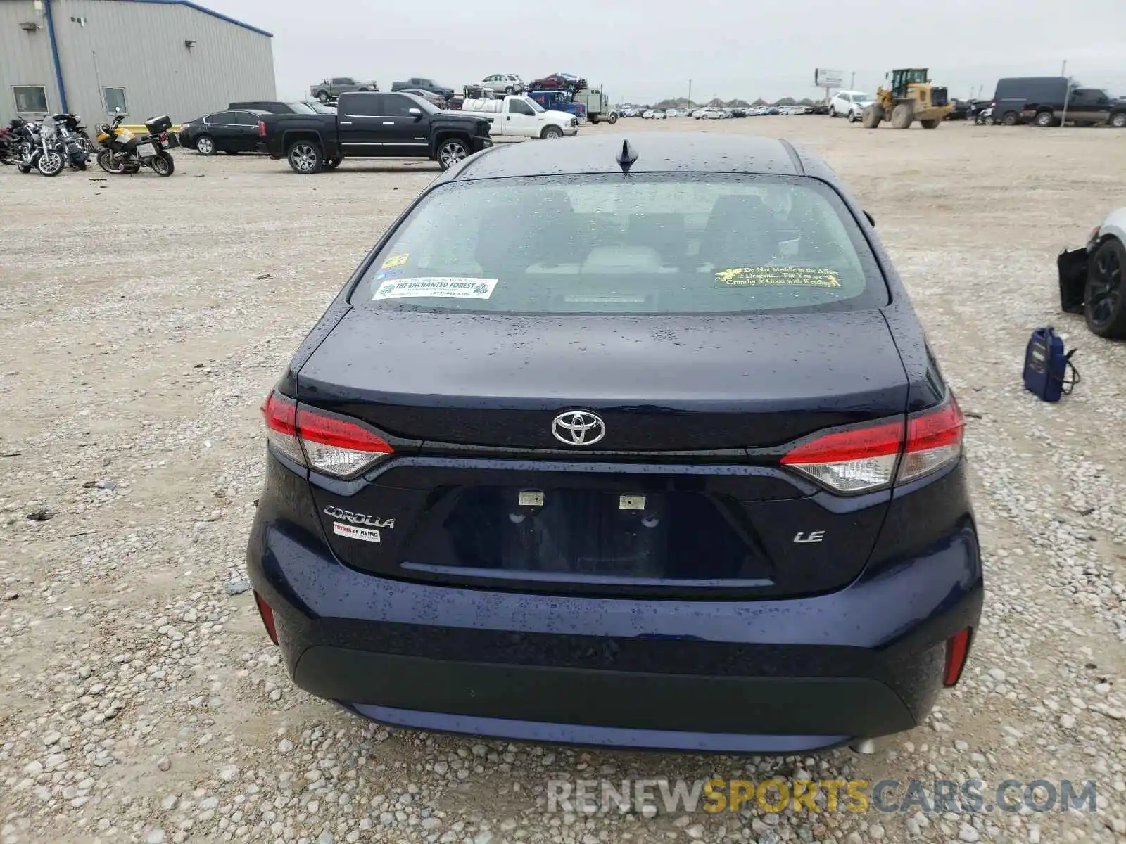 10 Photograph of a damaged car 5YFEPRAE0LP086422 TOYOTA COROLLA 2020