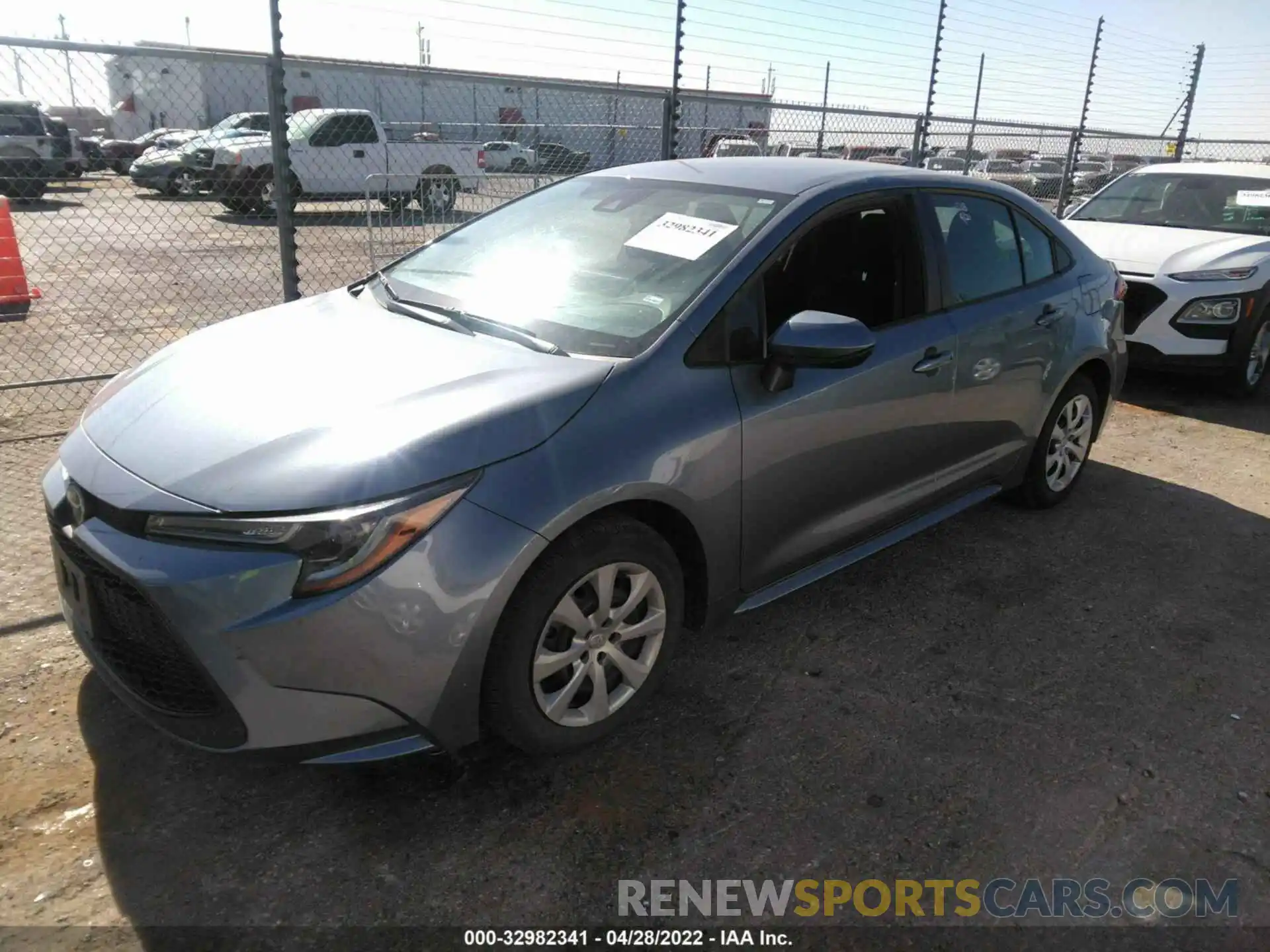 2 Photograph of a damaged car 5YFEPRAE0LP086727 TOYOTA COROLLA 2020