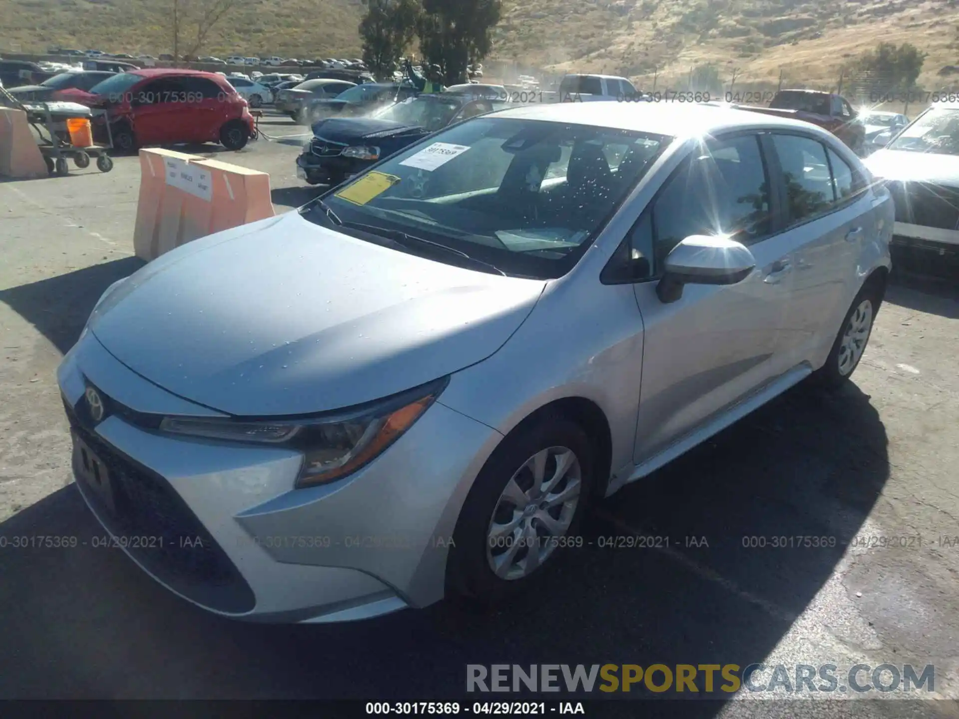 2 Photograph of a damaged car 5YFEPRAE0LP087277 TOYOTA COROLLA 2020