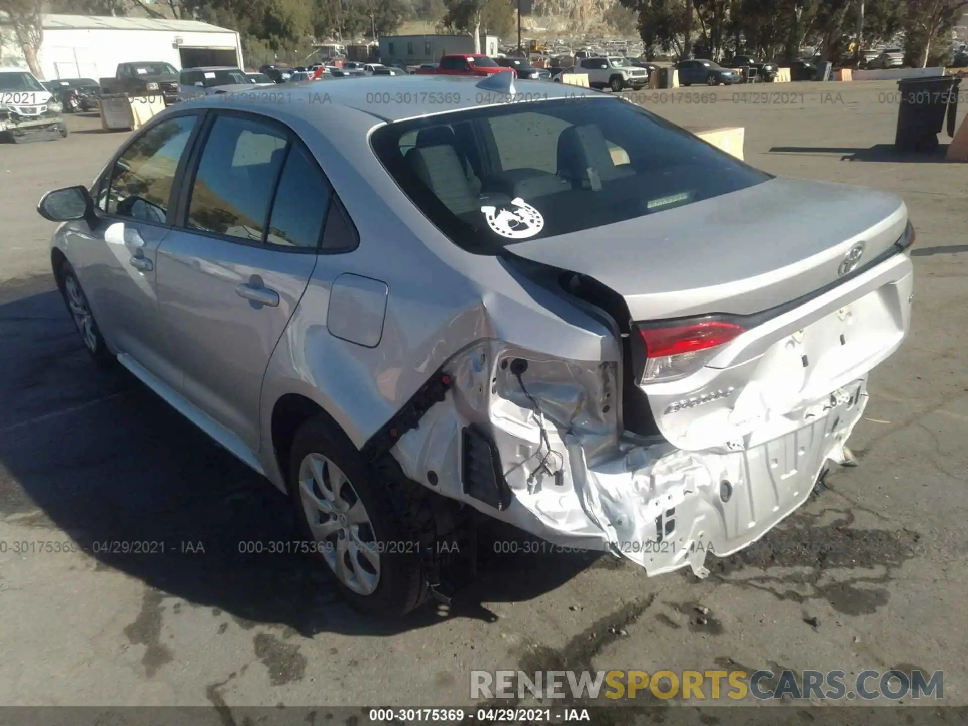 3 Photograph of a damaged car 5YFEPRAE0LP087277 TOYOTA COROLLA 2020