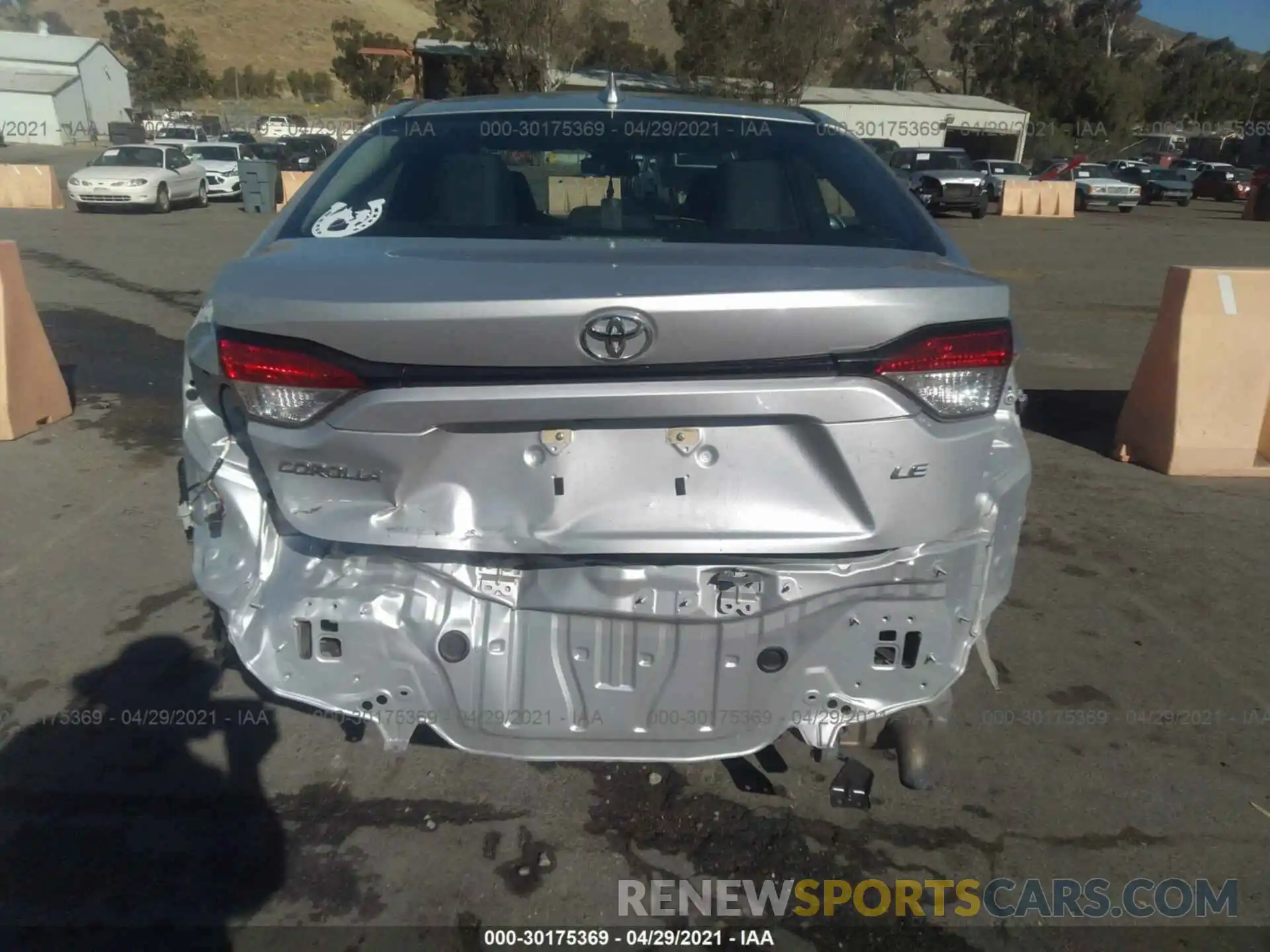 6 Photograph of a damaged car 5YFEPRAE0LP087277 TOYOTA COROLLA 2020