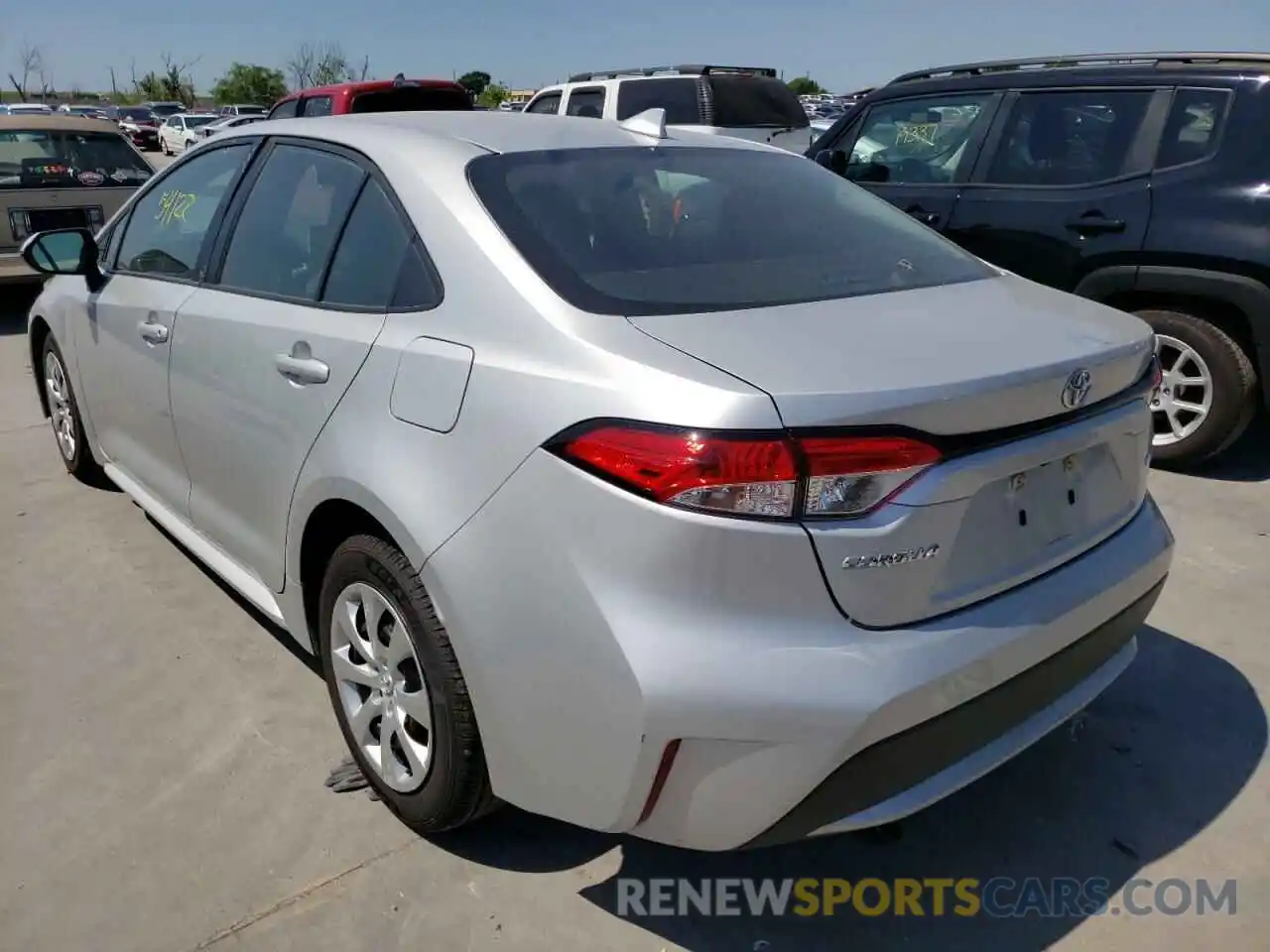 3 Photograph of a damaged car 5YFEPRAE0LP087294 TOYOTA COROLLA 2020