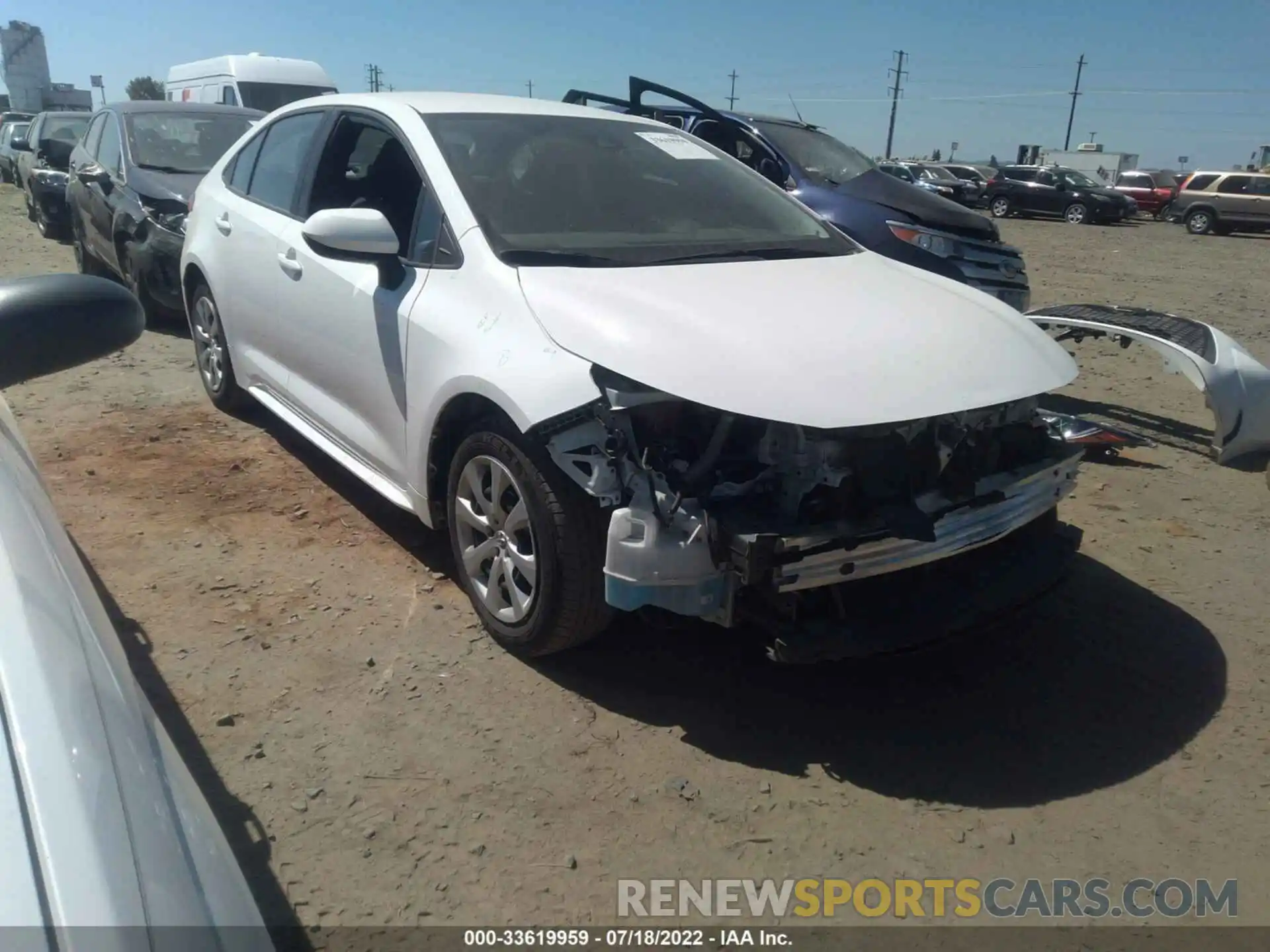 1 Photograph of a damaged car 5YFEPRAE0LP087330 TOYOTA COROLLA 2020