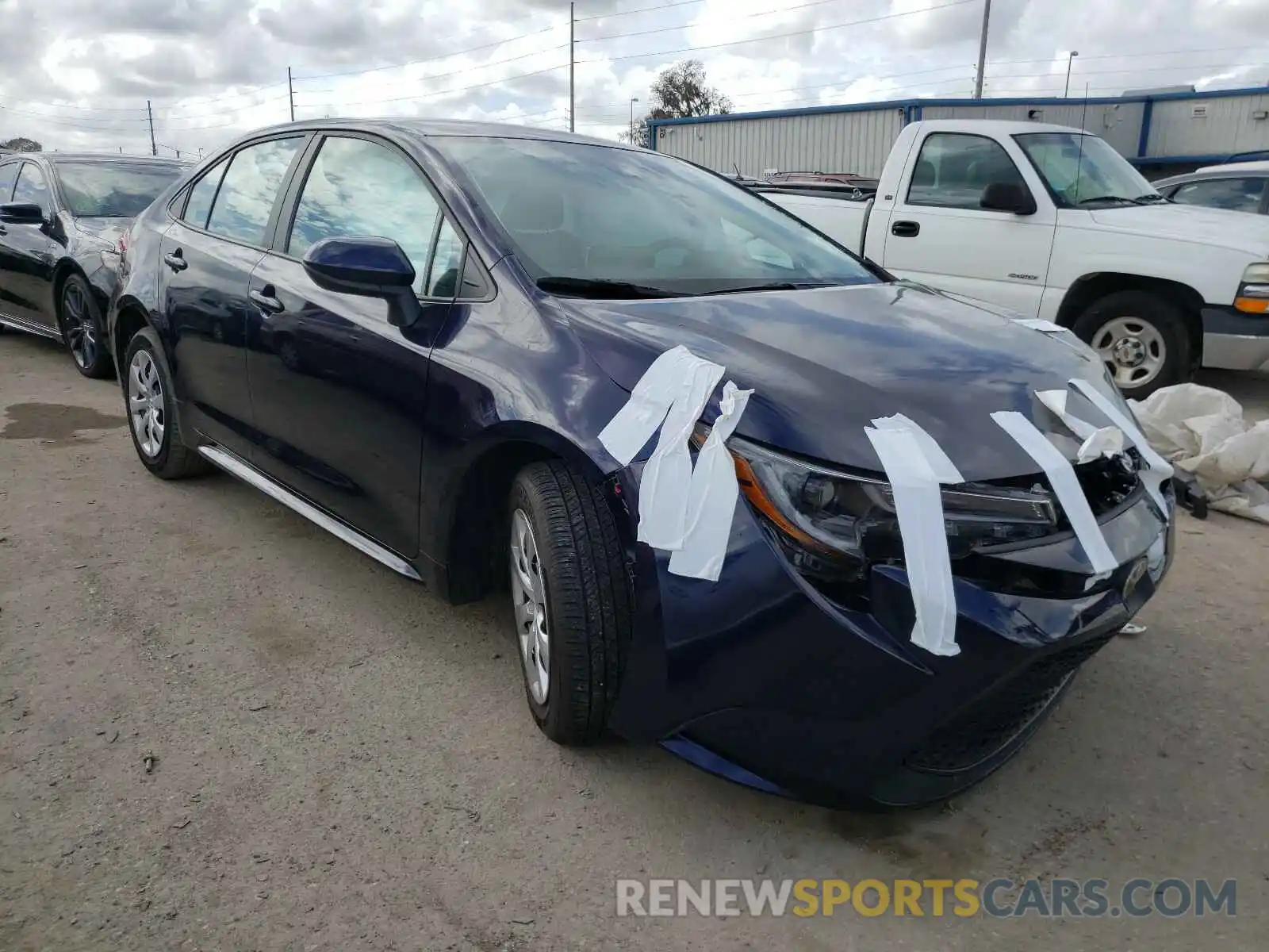 1 Photograph of a damaged car 5YFEPRAE0LP087795 TOYOTA COROLLA 2020