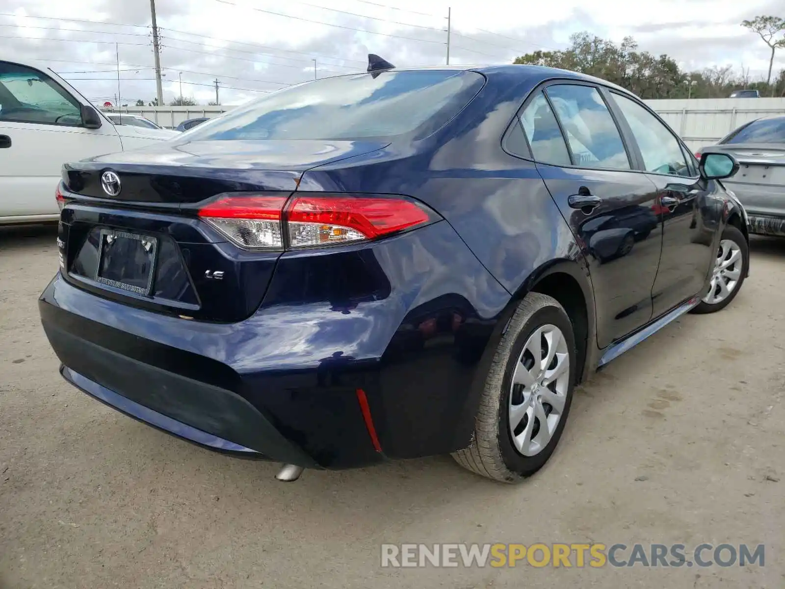 4 Photograph of a damaged car 5YFEPRAE0LP087795 TOYOTA COROLLA 2020