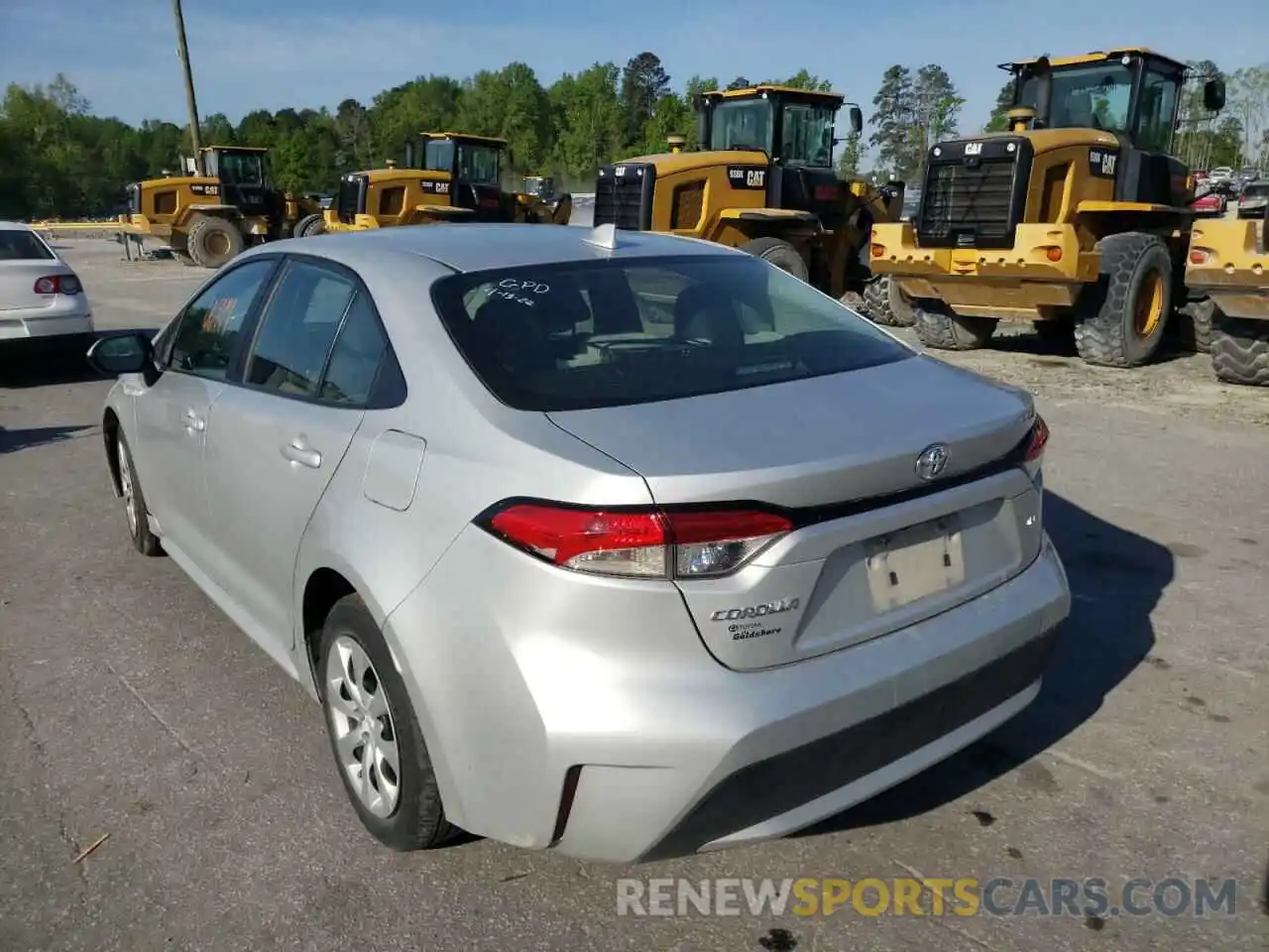 3 Photograph of a damaged car 5YFEPRAE0LP088350 TOYOTA COROLLA 2020